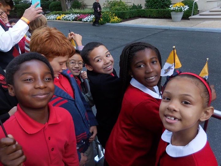 STA_Brookland's tweet photo. Seven years ago today a few dozen lucky St. Anthony students accompanied Mr. Thomasian to greet Pope Francis at the Papal Nunciature. Blessed memories!
#STABrookland #CCABlessed #AdwcommUnity https://t.co/GDjjuO9OoQ