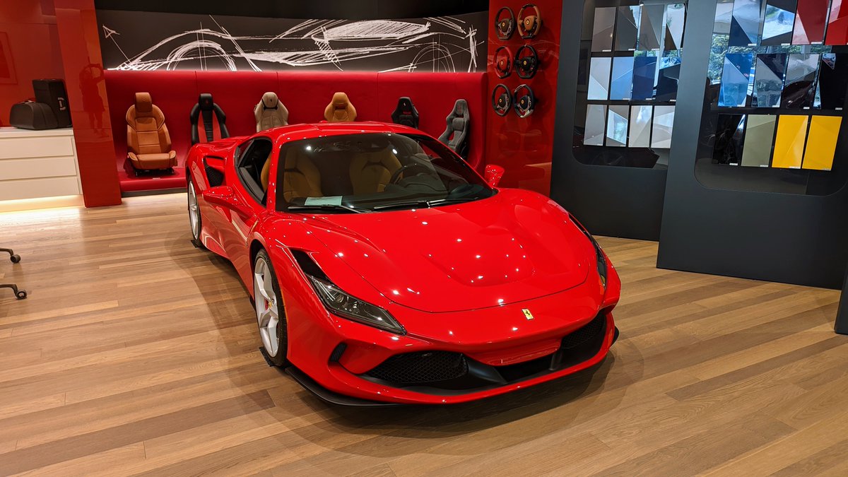 FerrariSeattle's tweet image. Live for the moment. Discover the Ferrari F8 Tributo

#FerrariofSeattle | Seattle.FerrariDealers.com | @Ferrari @FerrariUSA #Ferrari #FerrariUSA #FerrariF8Tributo #F8Tributo #FerrariFriday #BellevueWA #PNW #Seattle #Redmond #ItalianDesign