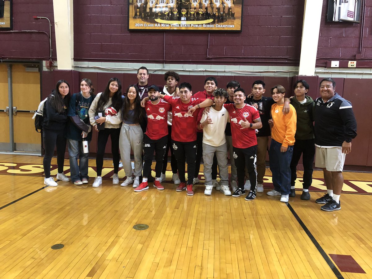 Thank you, <a href="/NewYorkRedBulls/">New York Red Bulls</a> Freestyle Crew for launching the Ossining Hispanic Heritage World Cup. <a href="/DealyOSuccess/">Dr. Ann Dealy</a> <a href="/OssiningSchools/">Ossining UFSD</a> @OssiningSup <a href="/MrHerrera_AD/">Chris Herrera, CAA</a> <a href="/MrsCastroOHSPE/">Daniela Castro</a>