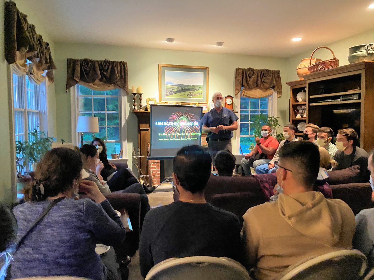UConnEMIG's tweet photo. We had a great turnout at our annual EMIG Welcome Meeting this year! HUGE Thank You to our host and speaker, Dr. Regan! https://t.co/kuhqo8i6lU