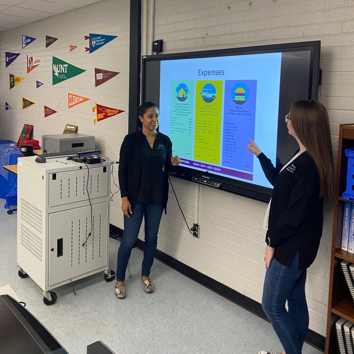 GCCISD's tweet photo. Did you know that a very important part of teenagers' development is taking the time to reflect on and practice money managing skills? Brittany and Adelina from @Beacon_FCU came to Mrs. Calhoun's AVID class to teach students the importance of financial literacy. 📸✏️ Zoe G. https://t.co/xziQJZCipH