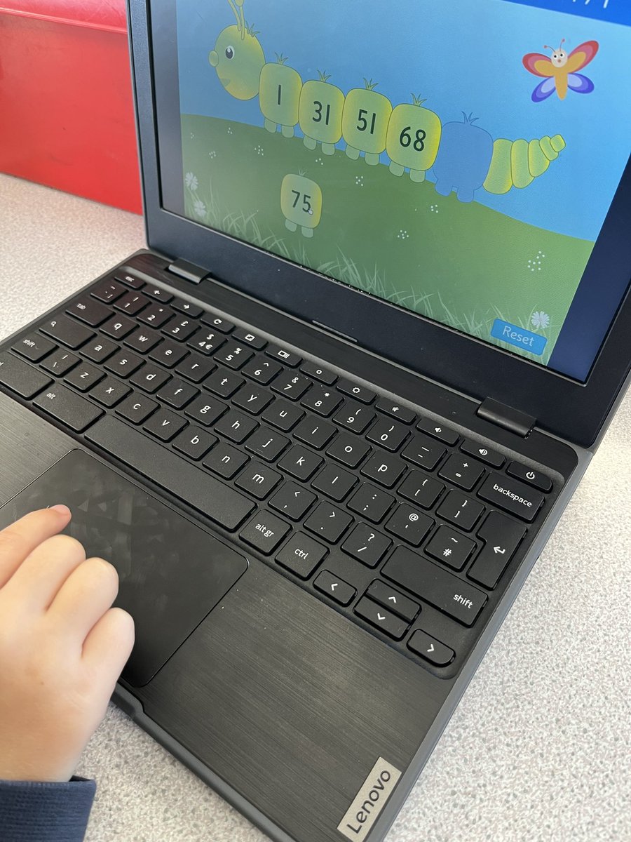 LakesideYork's tweet image. Team Elm have been putting their work on number into action using the Chromebooks today! #LakeComputing #LakeMaths