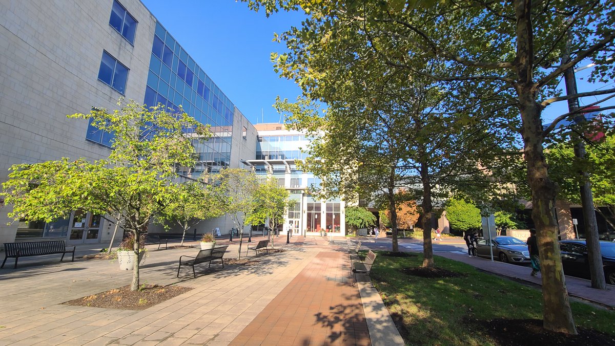 RutgersLaw's tweet image. Fall at #RutgersLaw. Join us: law.rutgers.edu

#FirstFullDayofFall🍂 #Newark #Camden #newjersey