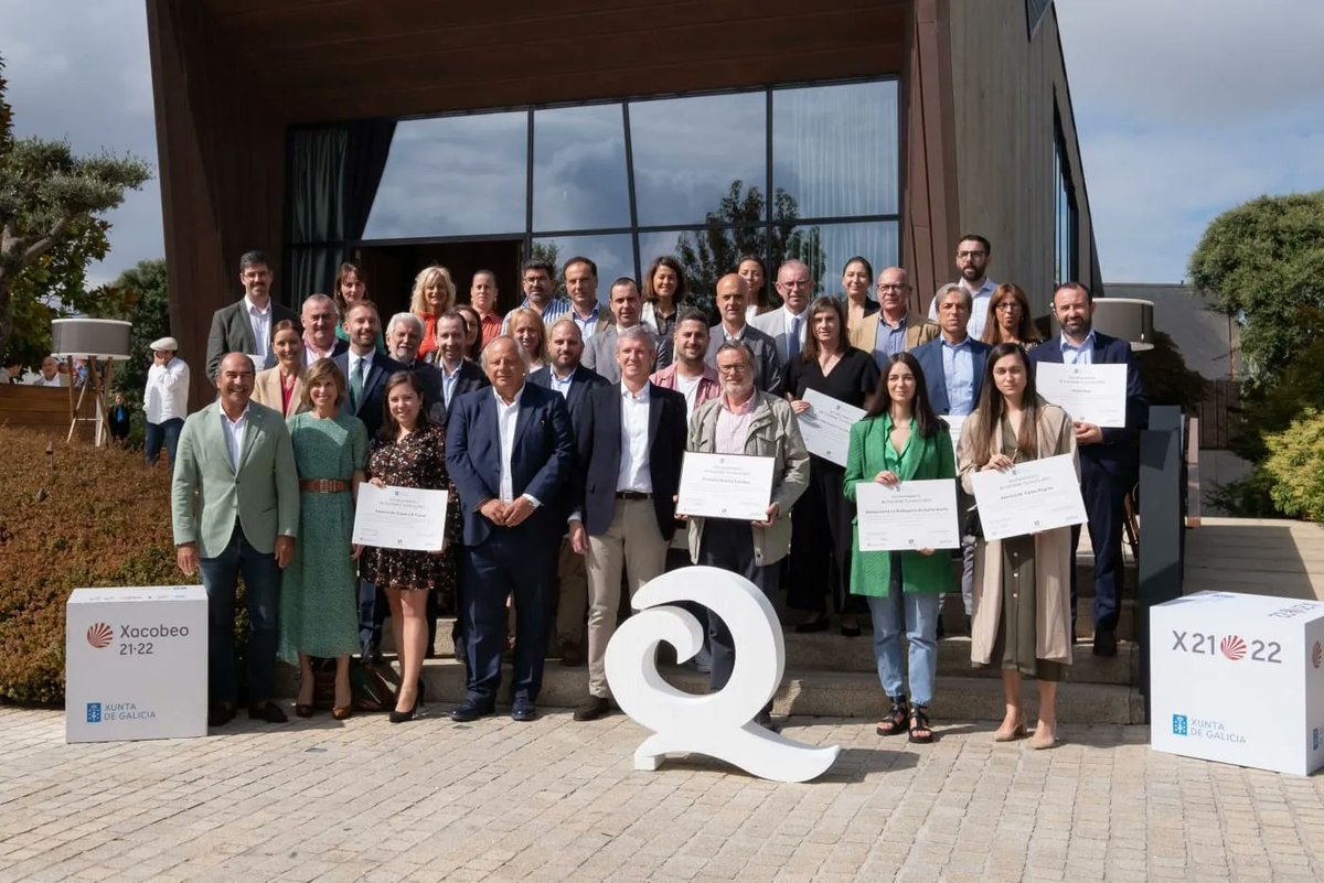 Mvfaraldo's tweet photo. Hoy con concejala Elena Lage, recogimos de Presidente @Xunta @AlfonsoRuedaGal diploma Recoñecemento Q Calidade Turística a Playa #ARibeira @ConcelloMino
Tb estaban delegado @gonzalotrenor, vicepdte @Depucoruna @XRegueira y d.xeral #turismo @castro_domingue
#Miñoéfuturo https://t.co/TrFMevxg3a