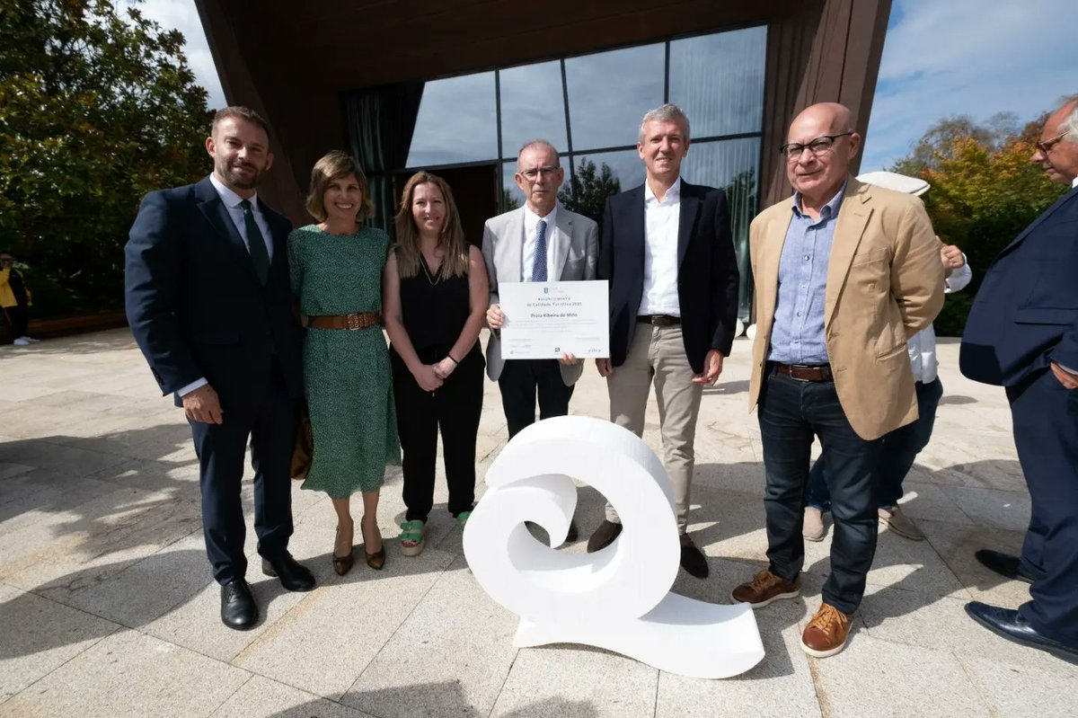 Mvfaraldo's tweet photo. Hoy con concejala Elena Lage, recogimos de Presidente @Xunta @AlfonsoRuedaGal diploma Recoñecemento Q Calidade Turística a Playa #ARibeira @ConcelloMino
Tb estaban delegado @gonzalotrenor, vicepdte @Depucoruna @XRegueira y d.xeral #turismo @castro_domingue
#Miñoéfuturo https://t.co/TrFMevxg3a