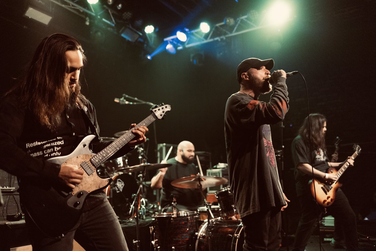 the news can wait tweet media