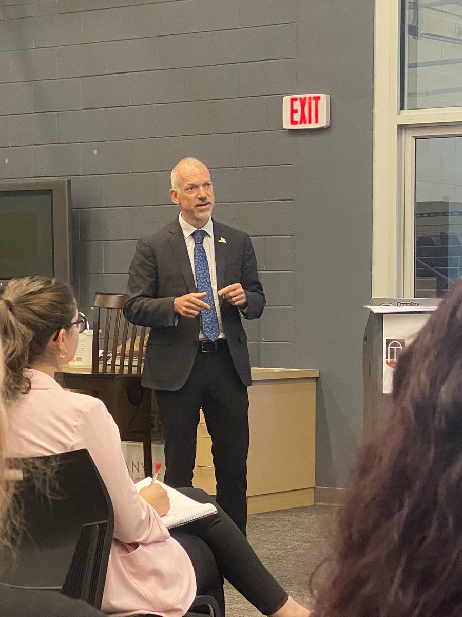 michelleseguin_'s tweet photo. “The only appropriate number of roadway deaths is zero,” said Mayor Girtz when asked about pedestrian safety and roadway deaths in Athens. #roadwaysafety https://t.co/9ZOUzats7Z