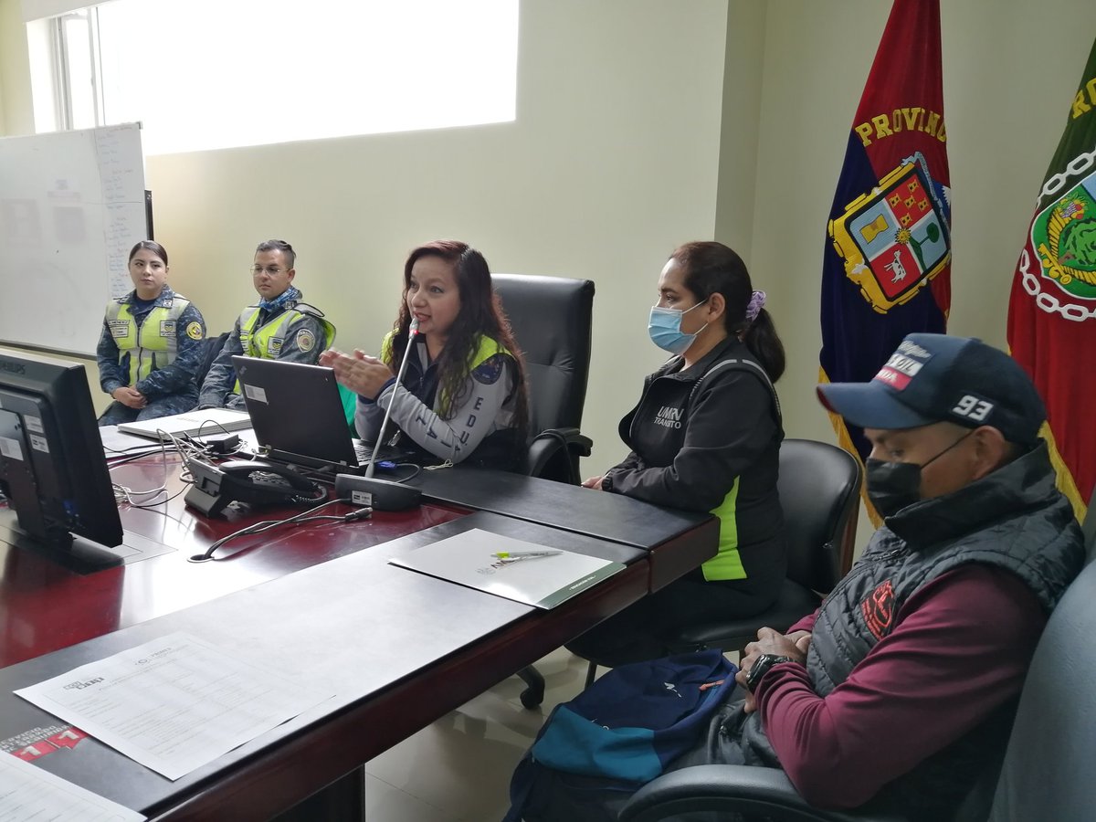 Coordinación Zonal 3 ECU 911 Ambato tweet media