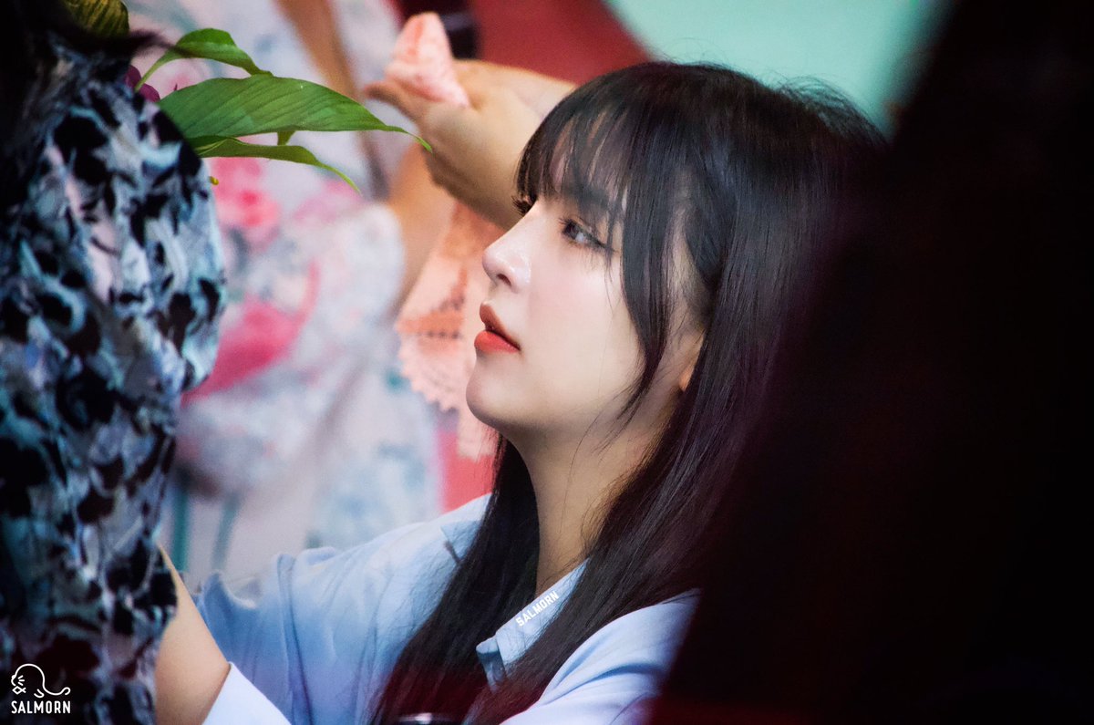 OrnTHFans's tweet photo. เมื่อน้องอรตั้งใจทำอะไร มักจะงดงามและเปล่งประกายเสมอ ☺️

#OrnBNK48 #BNK48
#MoveORN #谢宝文 https://t.co/rIX5rQFVMh