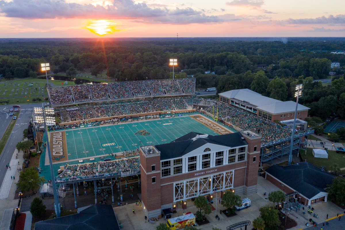 CCUChanticleers's tweet photo. 4-0. RT if you're ready to be back at Brooks Stadium next weekend. 💪🏈 https://t.co/QxNq5onA6V