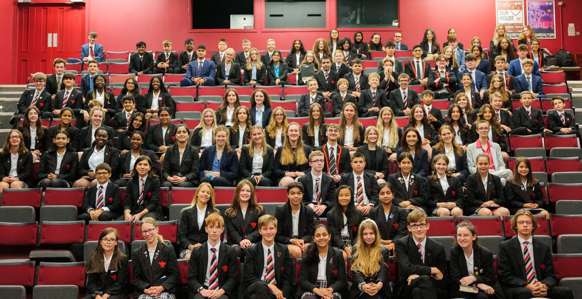BedfordModern's tweet photo. Tonight we welcome students, staff and special guests to our Academic Awards evening where we celebrate outstanding achievement across all subjects. OBM Emma Reece, Head of Political Affairs at the UK Committee for @UNICEF_uk joins us to present prizes to our deserving students. https://t.co/EHcnDJ3Ctt