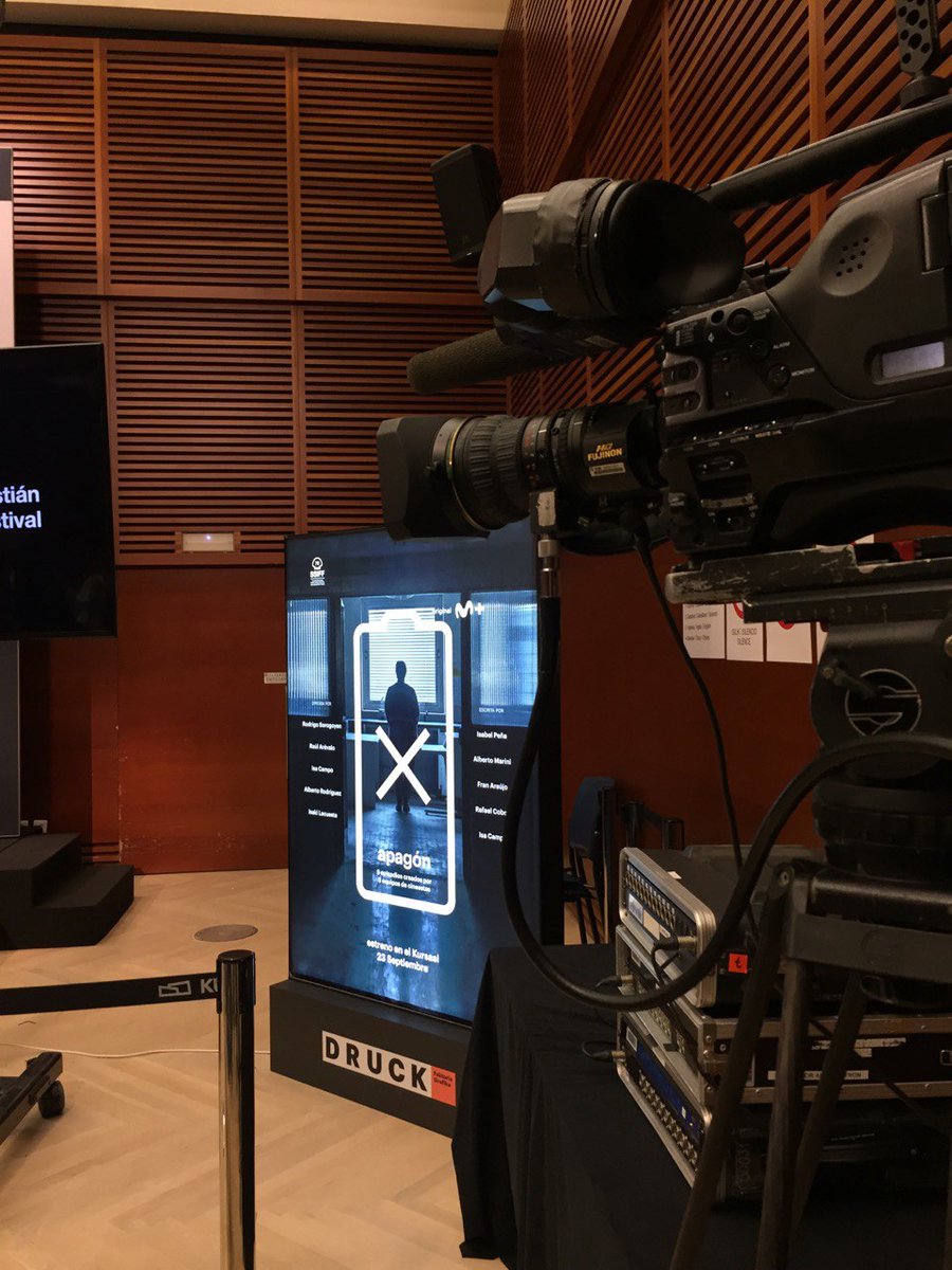 willcoapp's tweet photo. Un año más en San Sebastián, viendo fantásticos proyectos de equipos de producción que contaron con willco. Apagón, Cerdita y En los márgenes. 🥰

#70SSIF https://t.co/WL1h2g0fhe