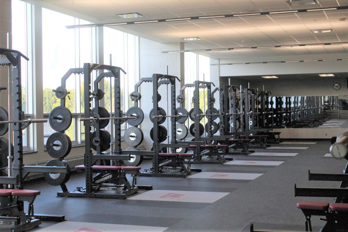 WaterlooSchools's tweet photo. East & West athletes are now enjoying wonderful new equipment in both weight rooms! The new weight rooms allow both schools to improve student strength, speed, & overall athletic abilities as well as help build mental toughness.
#BeBold #WaterlooProud #wahawkpride #trojannation https://t.co/qfLGpKZBiX