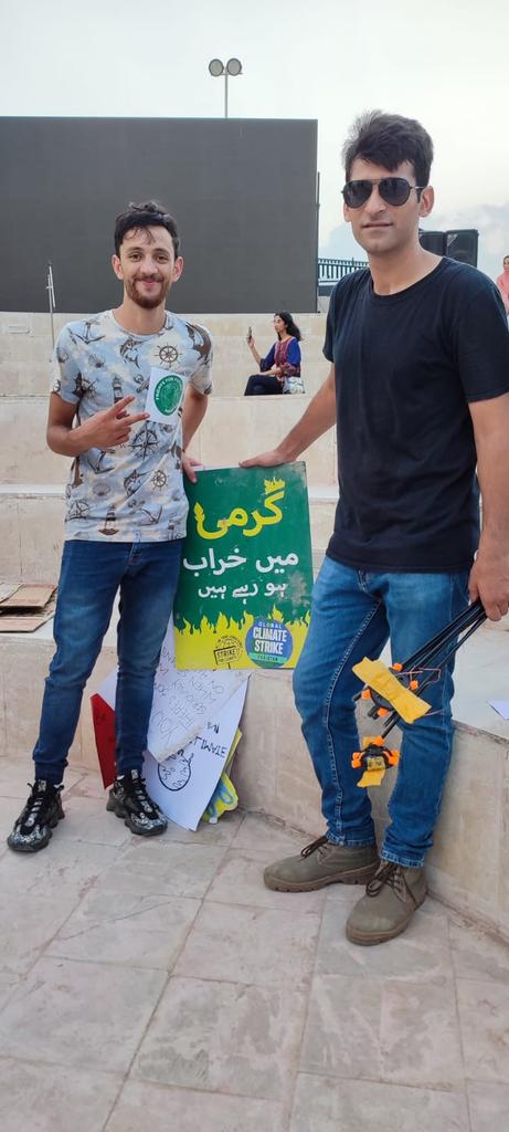 Fridays4FutureP's tweet photo. Fridaysforfuture Pakistan in collaboration with @ClimateActionPk and some other movements organized a climate Strike (Demonstration) at at F9 park Islamabad. This shows our youth is Aware of what's happening.
#PayUp4LossAndDamage #FridaysForFuture 
@GretaThunberg @sherryrehman https://t.co/HL22ZfgHTM