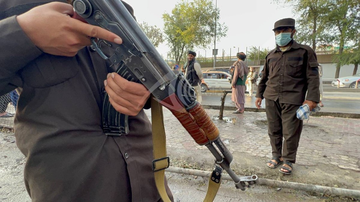 AgencyAfghan's tweet photo. At least seven people were killed after the #blast near Kabul Mosque 
#Afghanistan: Islamic Emirate inspect the scene of a blast hit near a mosque after Friday prayer in #Kabul, Afghanistan, on #September 23, 2022. At least four people were killed and 41 others were wounded. https://t.co/of6QxEXzXw