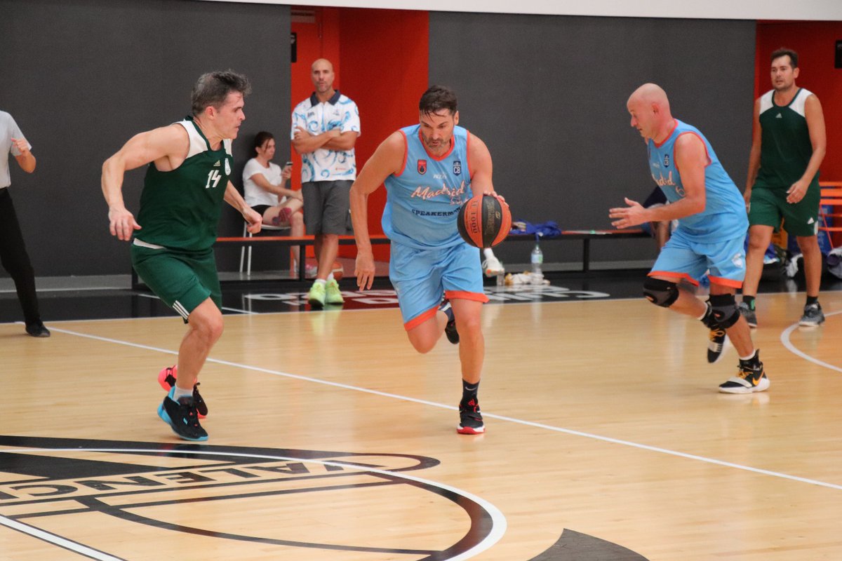 giveandgosport's tweet photo. Ya están las fotos del #Over40Valencia2022  en nuestro Flickr. ¡No os las perdáis! 💪

@ibercaja @BePlusApp @GIGANTESbasket https://t.co/qU9kC2SwI2
