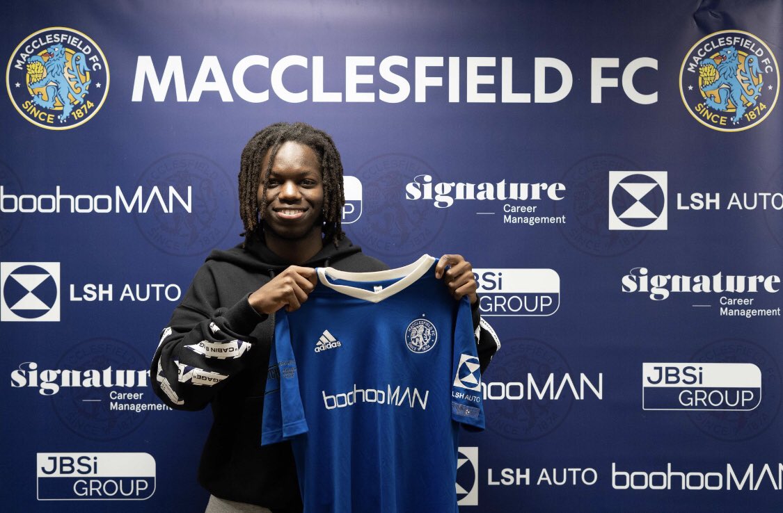 Absobasoto's tweet photo. Proud moment today and I’m very happy to have signed for @thesilkmen . Looking forward to giving my all! Can’t wait to see you all tomorrow! 💙
Thank you God! https://t.co/tuOk8Grc9w
