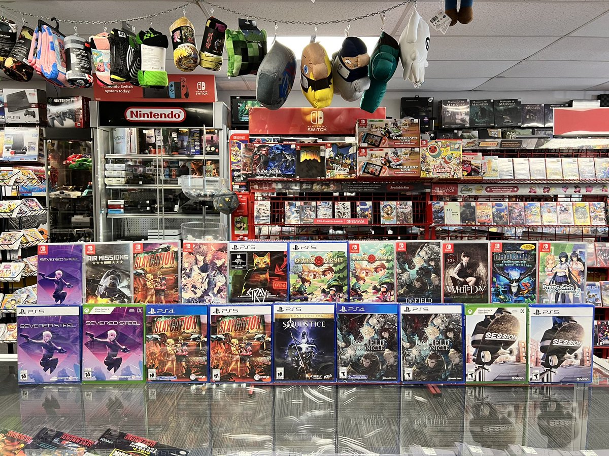 Microplay_NWMT's tweet photo. Tons of New Releases now available! 

Available in store and online at https://t.co/58SRi6IxwG

#stray #thediofieldchronicle #playstation #nintendo #xbox #microplay #microplaynewmarket https://t.co/pDmgodxuyd
