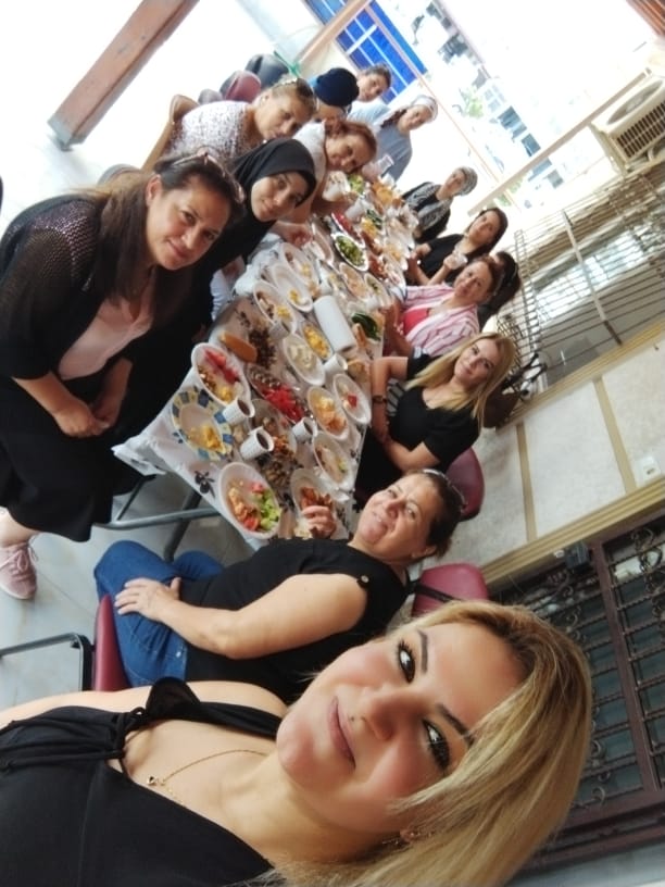 Bugün iskenderun büroda  yeni adresimizde liderlerimle bir araya geldi kahvaltı ardından gecikmeli de olsa aşuremizi yaptık katılan herkese teşekkür ediyorum