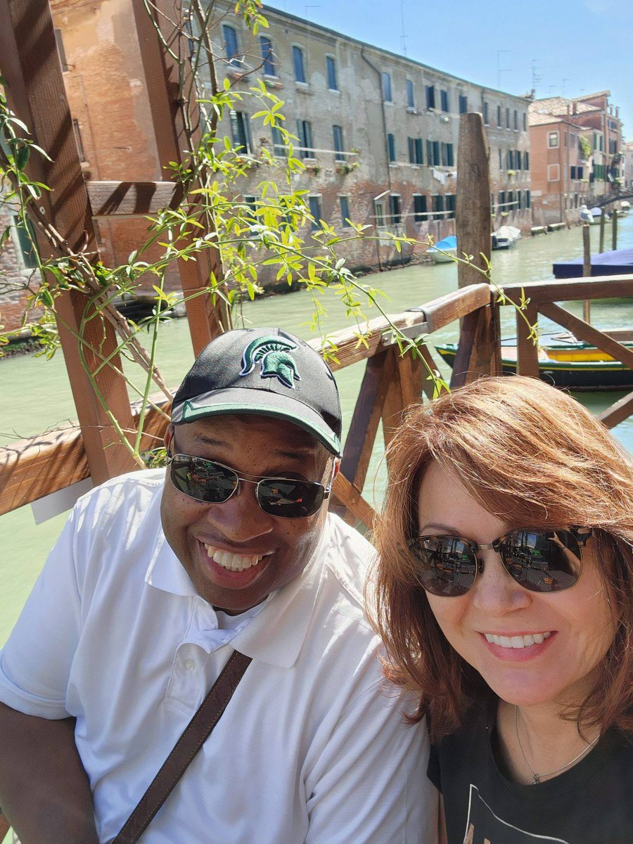 Mark Anthony Cook (🐝,🐝) #10030 tweet media