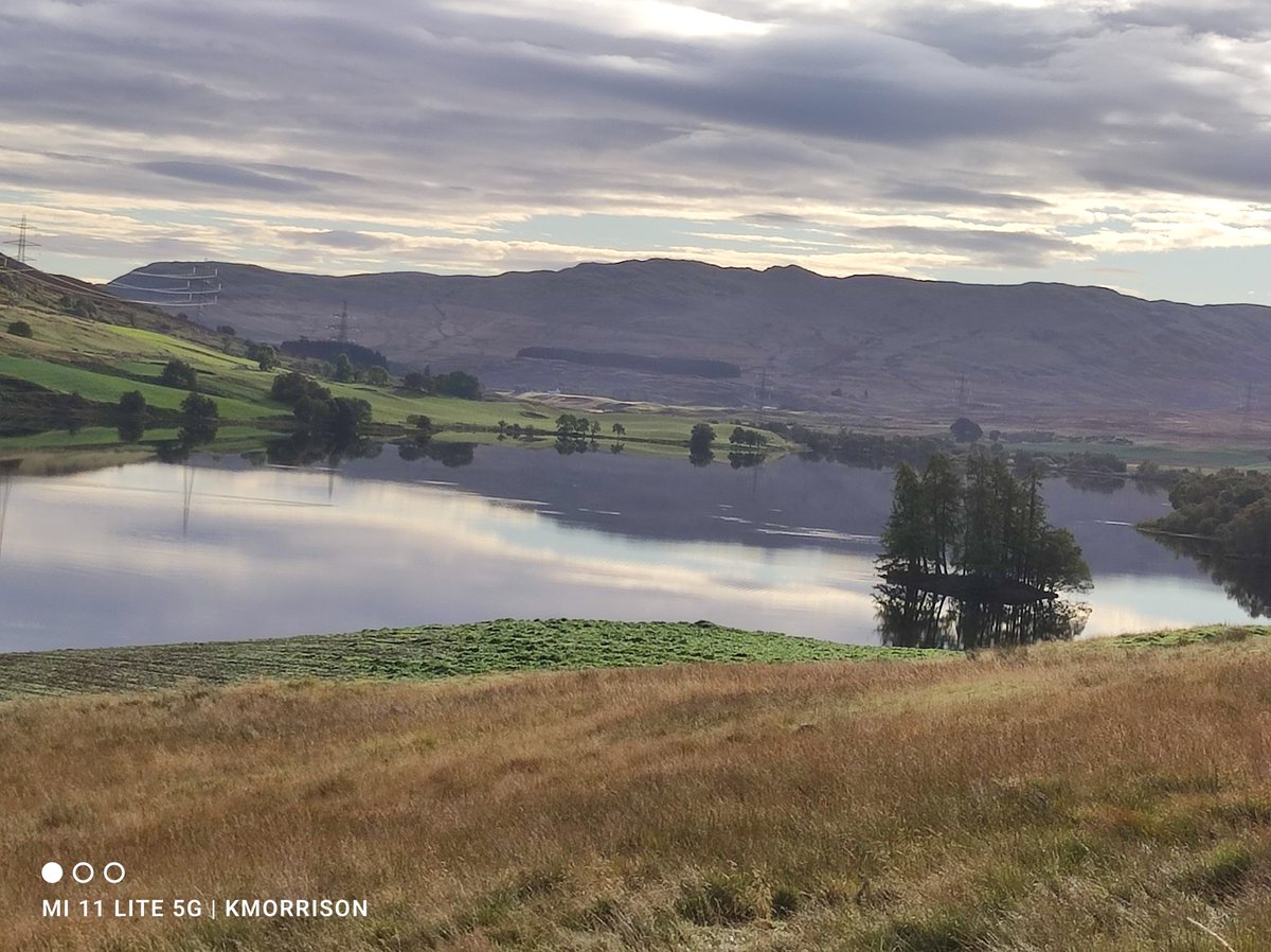 Spittalfield's tweet photo. Glen Quaich this morning
 Loch Freuchie xx
#beautifulscotland https://t.co/XUbg4vUhe1
