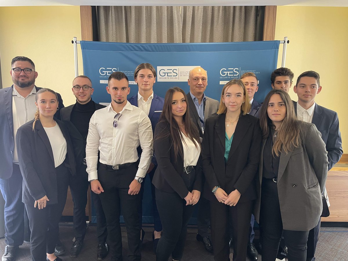 GesPrivee's tweet photo. Luc Guilmin, Président du GES, accueille la jeune génération à l'occasion du congrès du GES
#GESprivee #SecuritePrivee #SecuriteGlobale #BTSMOS #CongrèsGES @blog83629 https://t.co/vpQhkDB7aW