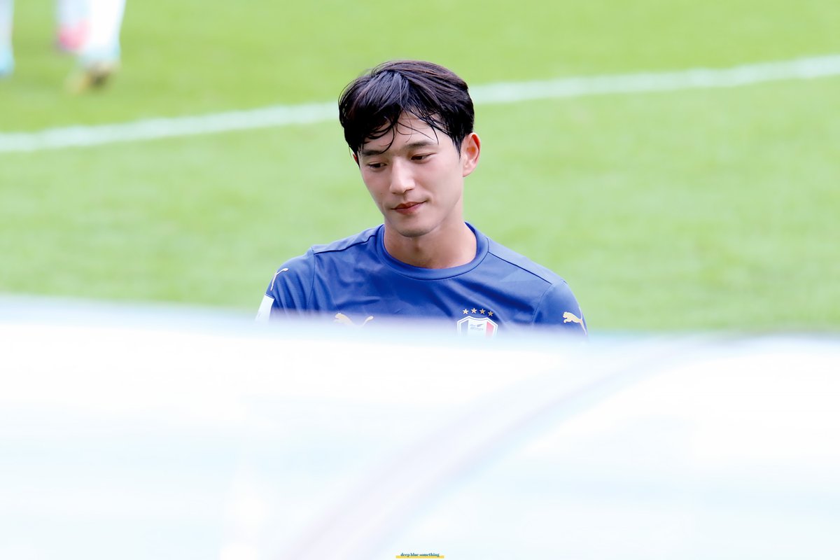 deepbluesth's tweet photo. 220918
^^.....^^....

#수원삼성블루윙즈 #수원삼성 #수원블루윙즈 #suwonbluewings #불투이스 #Davebulthuis #Bulthuis #안병준 #정승원 https://t.co/DL3ePvsn0n