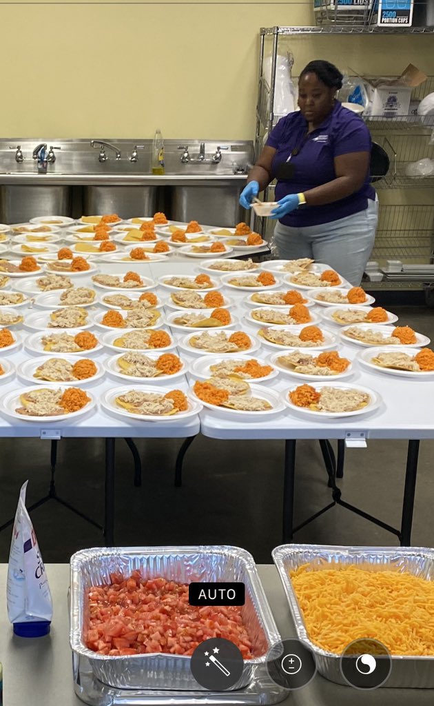 Treed97R's tweet photo. HighPoint School East celebrates Hispanic Heritage month! Thanks to our admin. team for providing lunch to our students, faculty and staff! The tostadas were delicious!!!@HCDESchools @MsLLewis2223 @HCDEtx https://t.co/iY2JoKQyNF