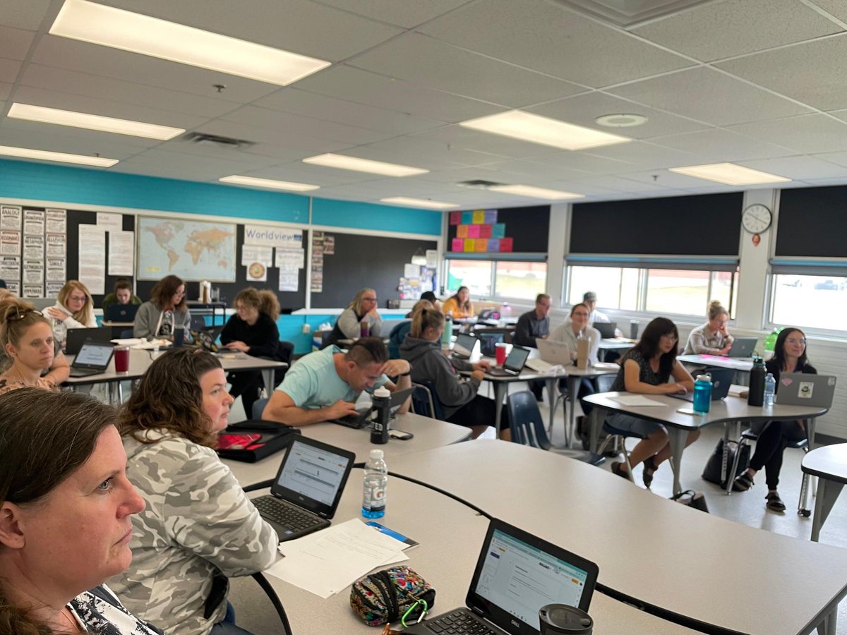 HSSCarstairs's tweet photo. https://t.co/Ub6TMIWt8q #HSSKodiaks #collabday #cesd #alwayslearning https://t.co/TDR8hfpNxN