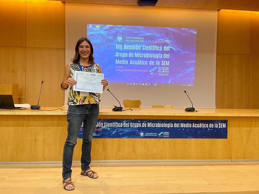 ub_bio's tweet photo. Gran èxit!! Premi millor comunicació en Contaminació Elisenda Balleste #XIIIMMASEM https://t.co/w5GLndns4E