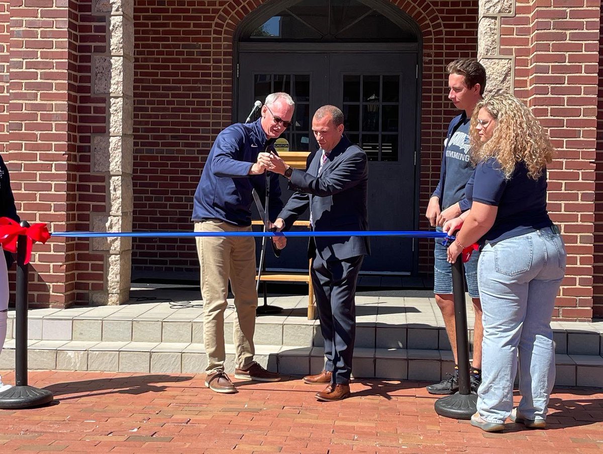 CatawbaDining's tweet photo. What a beautiful day for the Cannon Dining Commons Grand Opening!

We are thrilled to be able to have this state of the art facility to share with the @CatawbaCollege family!

#grandopening #collegedining #catawba https://t.co/P7Qj7kdOEd