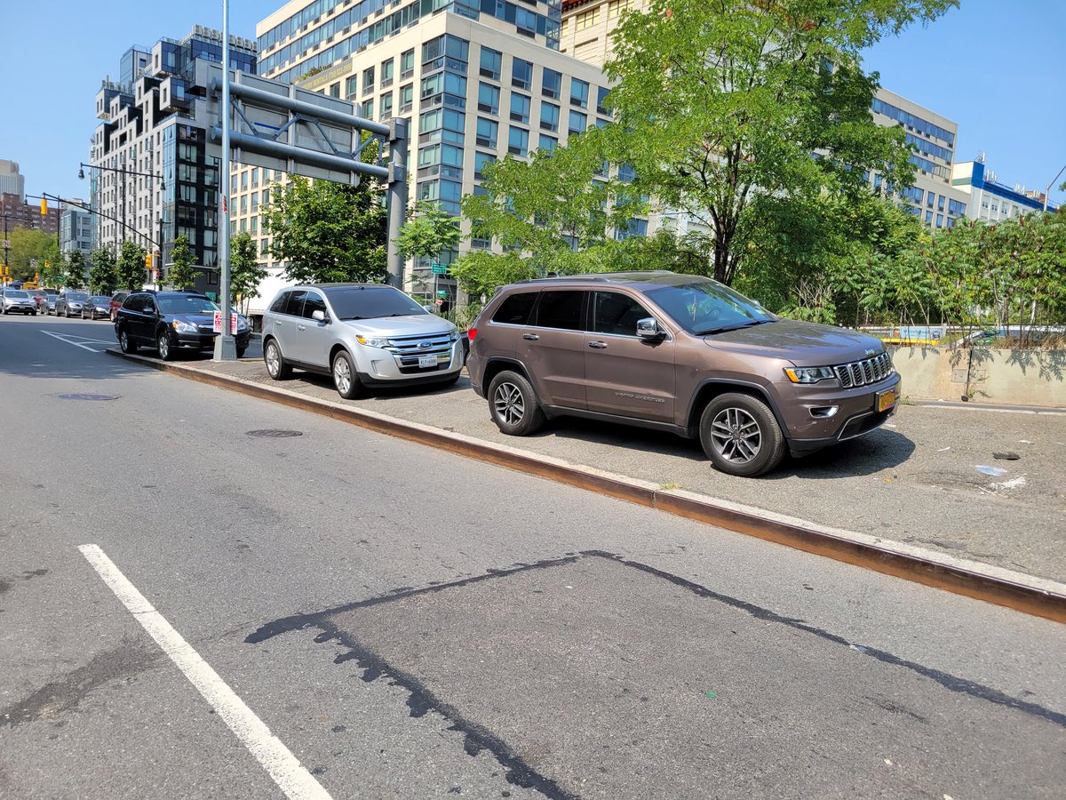 placardabuse's tweet image. Apparently @NYPDChiefPatrol's staff can just walk into City Hall, blatantly lie to the @NYCCouncil under oath, and continue letting the #PlacardCorruption on the BQE ramps continue without a care in the world.

#Perjury
#ZeroIntegrity
#ZeroAccountability 
#CultureOfCorruption