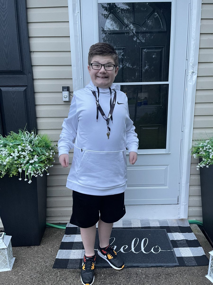 Julsk41's tweet photo. What brings me joy this year is my son is thriving in 6th grade!! His teachers are amazing, and he gets up each morning with a smile on his face! Thank you to all the caring staff @GreeceOlympia @CHARLESHEPBURN8 @GCSDsuper https://t.co/X9JpGIEwp8