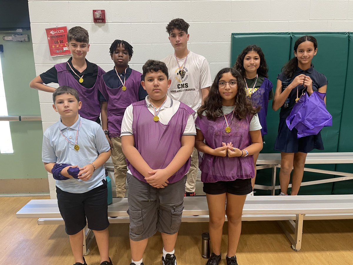 CMS_Bass's tweet photo. Halfway through our Championship Friday!!! These teams displayed great #LeaderInPE traits and teamwork. Way to go @CorkscrewMiddle Hawks! #Newcombe #ccpsfamily #EnthusiasmThruTheRoof https://t.co/PV83BZOkJp
