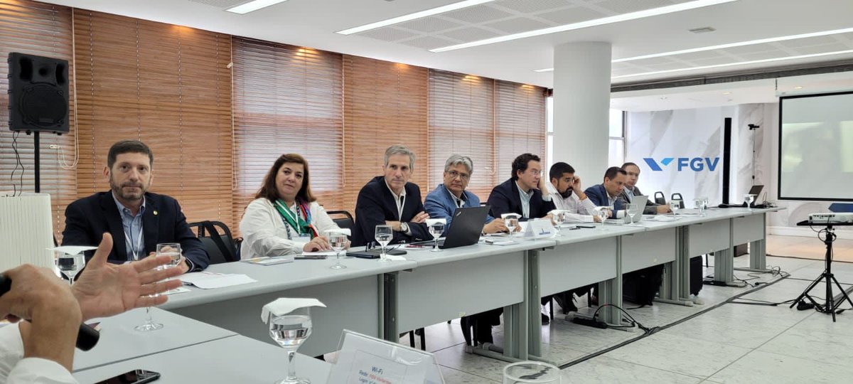 aceleralitoral's tweet image. ¡@Nandita_santafe participó del Segundo Encuentro de Presidentes/as - Rectores/as de @MetaRedX!

El objetivo fue debatir los avances y el futuro de la colaboración universitaria en el ámbito del emprendimiento.

#colaboración #metaredx #universia #universidades