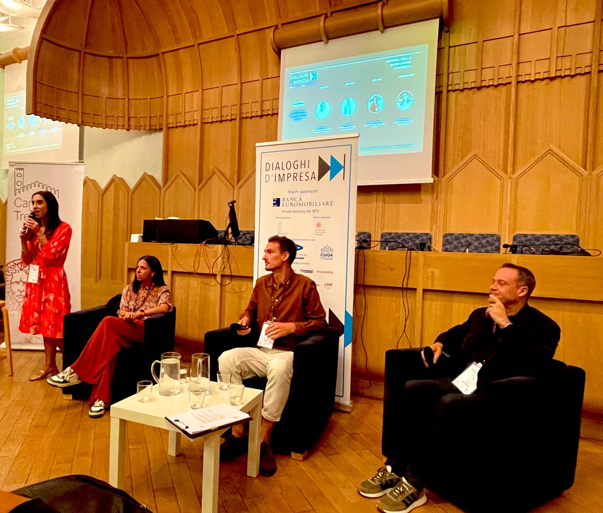 GianScarcella's tweet photo. Non è magia, è solo strategia. A
#dialoghidimpresa una sezione tutta dedicata al #gusto!
#ambiente #cibo #aziendefamiliari @CaFoscariAlumni @ILBETTA https://t.co/r9doqNpFJj