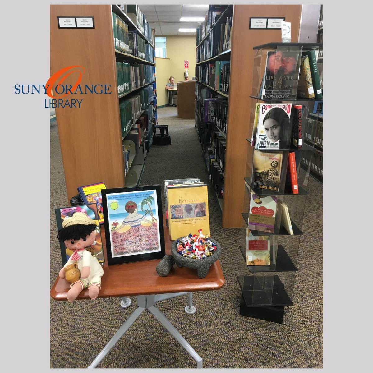 SUNY_OrangeLIB's tweet photo. "Unidos: Inclusivity for a Stronger Nation" Celebrate Hispanic Heritage Month‼️ September 15- October 15th. Check out our library display and collection. #SOLibraries #SOreadthis #academiclibraries https://t.co/O1grt32rmJ