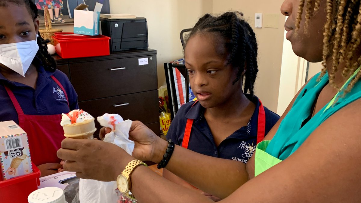 MSCatholicOrl's tweet photo. Friday is meant to be celebrated with ice cream and sprinkles! Our elementary students learned how to make vanilla ice cream during Life Skills. https://t.co/FHvreDwW34