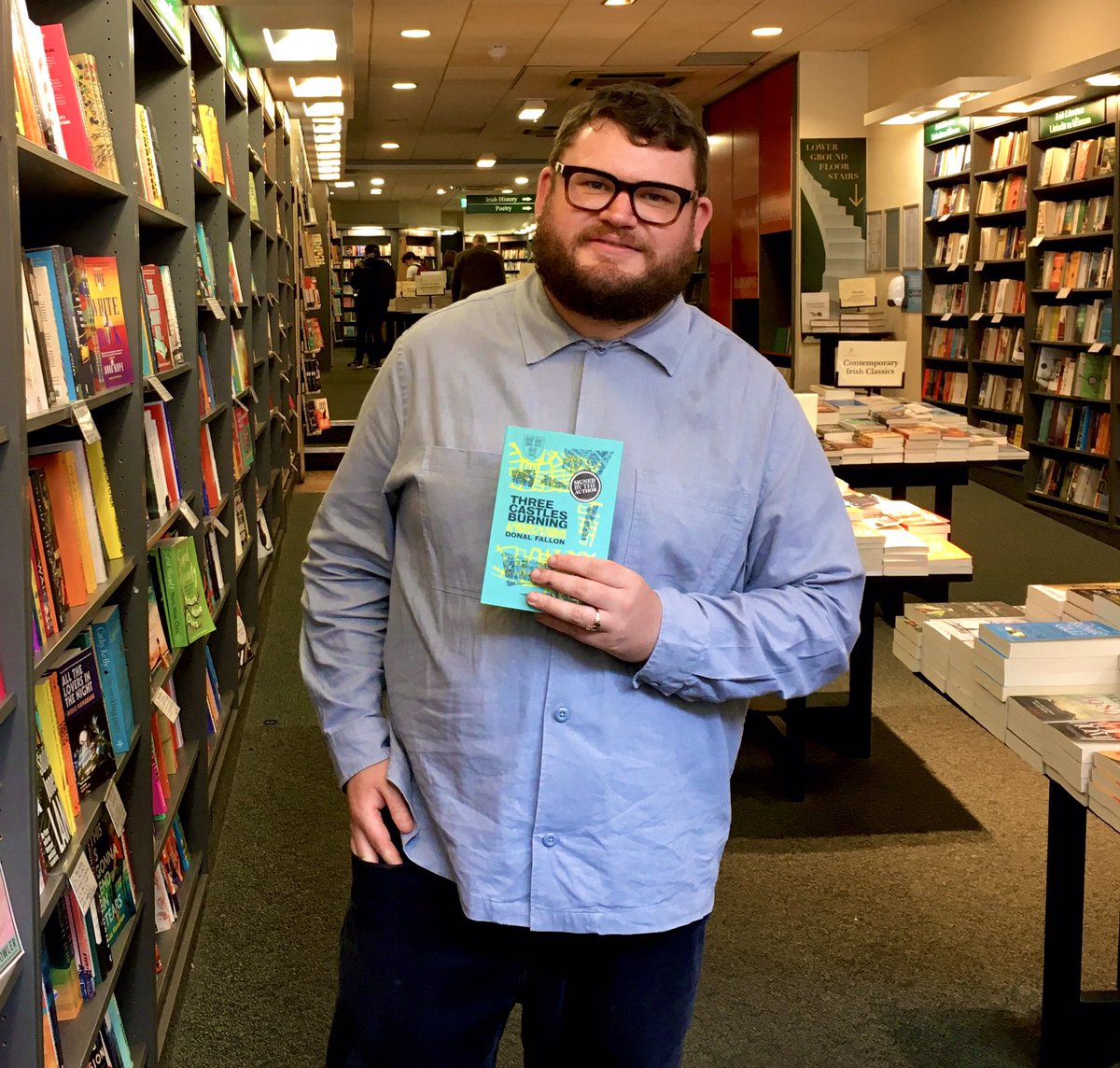 Hodges_Figgis's tweet photo. Great to have @fallon_donal drop in earlier today to sign copies of his bestselling new book Three Castles Burning ahead of its official launch next Tuesday evening. The legends at @WeAreTheDLD will be onsite with their award-winning Irish whiskey to celebrate! All welcome 🤗 https://t.co/B4AMUb1LjH