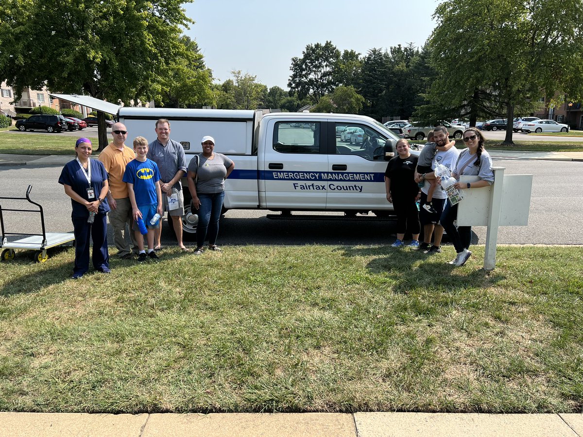consultcristine's tweet photo. Volunteered with @ReadyFairfax last weekend to share important emergency preparedness info in Alexandria, VA. Are you #DisasterPrepared? #NationalPreparednessMonth is the perfect time to find out! @Readygov https://t.co/k3VgSMZ08h https://t.co/K7nYyQ0Erq