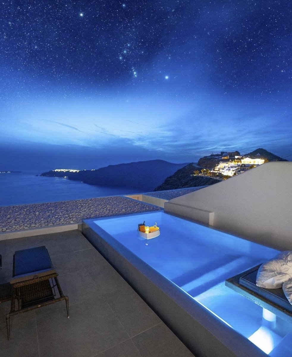 Santorini Greece 🌙
