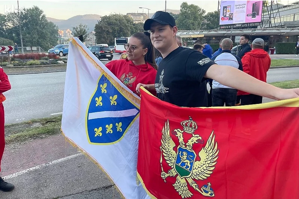 BiHFootball's tweet photo. Pictures like these are very rare in the Balkans. Bosnia-Herzegovina fans and Montenegro fans spend time together before kick-off. 

No hooliganism. No hatred. No problems. 

Just love. 

#BIHMNE #NATIONSLEAGUE https://t.co/o9sl2IScY2