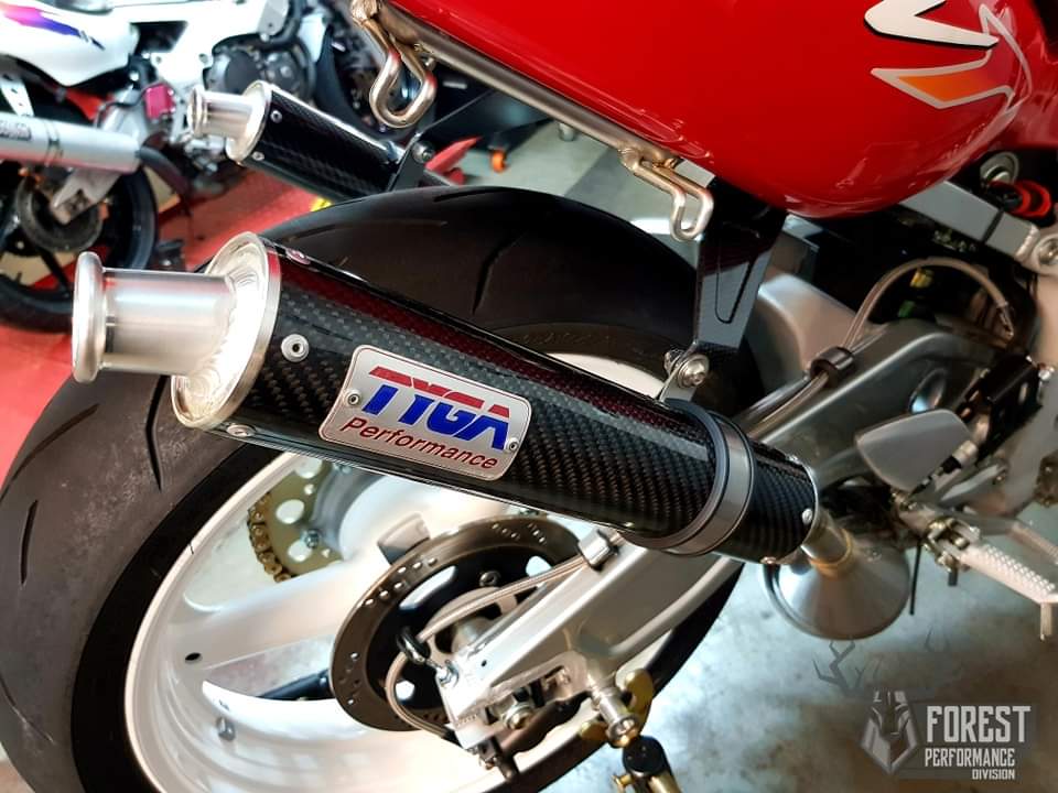 2TRiders1's tweet photo. Exhausts and pipes from TYGA Performance  for Suzuki RGV250 vj23, the new collection. Check out the final HP given at the dyno....almost 59hp!! 
👉 More on Instagram &amp; Facebook. 👈 https://t.co/4lCX4mMRM1