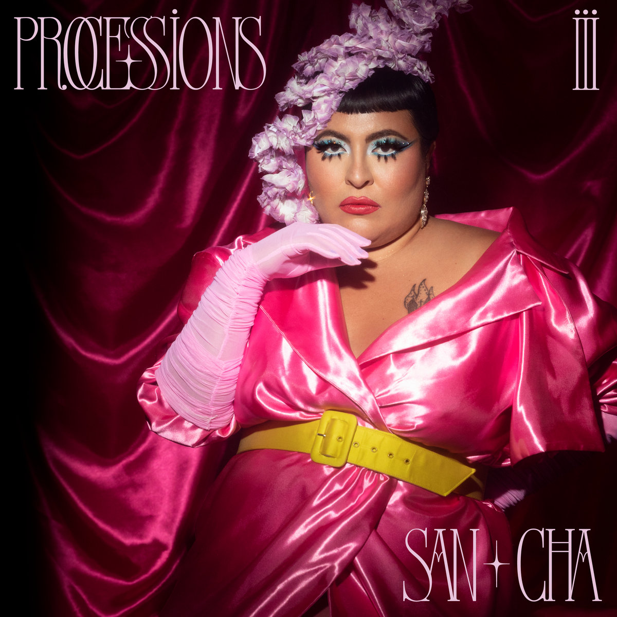 San Cha (<a href="/__san_cha__/">San Cha</a>) aborda las emociones provocadas por el desamor en "Enfrente de Ti", el más reciente sencillo de 'Processions III' bit.ly/3dAGVEo