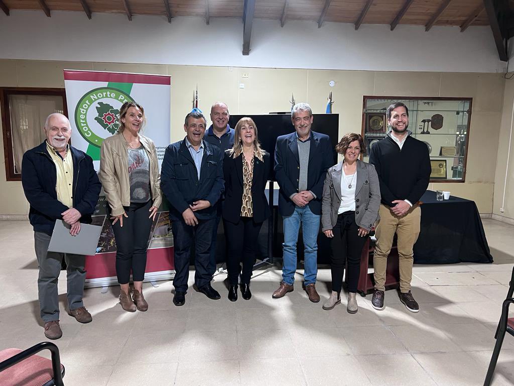 UIT_Tigre's tweet photo. La Unión Industrial del partido de Tigre junto con la Fundación Observatorio Pyme organizaron el Seminario Taller sobre Coyuntura y Perspectivas de las PYMES del Corredor Norte de la Provincia de Buenos Aires.

#SomosIndustria https://t.co/OYxsDVafmF