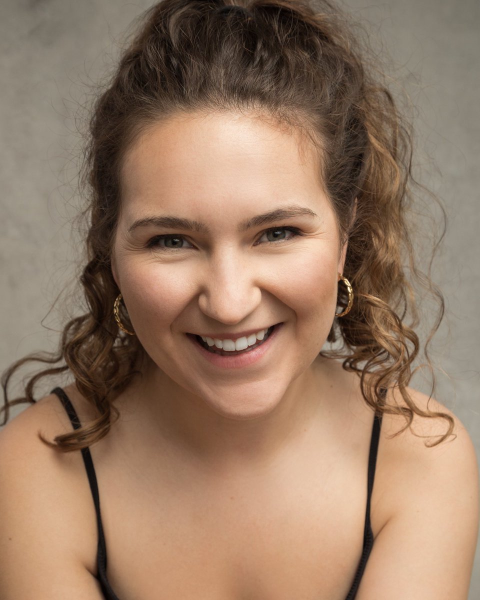 Our second director is @EleanorPead who will be directing <a href="/Scott_Younger/">Scott Younger</a> Bodkin’s Beans <a href="/draytonarmsSW5/">Drayton Arms Theatre</a>  Tickets still available here👇
bit.ly/3PTiTS0