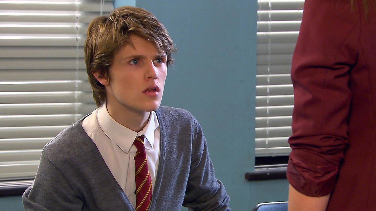 LoverCon_'s tweet photo. Meet Eugene Simon:
๐ก: Lancel Lannister in #GameOfThrones
๐: Jerome Clarke in #HouseOfAnubis
๐ฅ: Ben Lyk in #KillBenLyk where he won multiple awards around the world for best actor.
Come meet @Eugene_Simon at the first edition of Lover Con in Antwerp on august 19th https://t.co/zxKebvfwiR