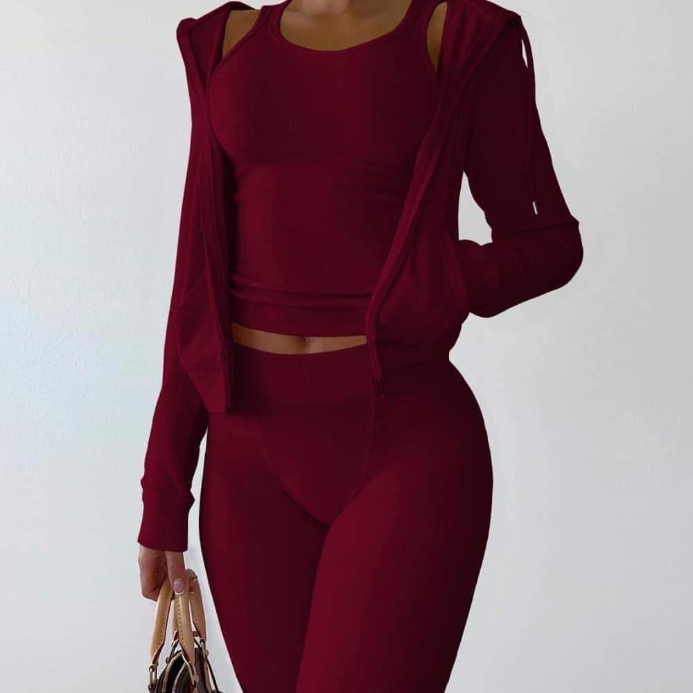 vaultreloaded's tweet photo. The new Aza lounge sets are in and we’re in love 😍 made from warm vegan + sustainable French Terry cloth fabric, these sets are sure to keep you cozy and cute this fall. 

https://t.co/O5Xoml14U2 https://t.co/yhOJp72JOJ