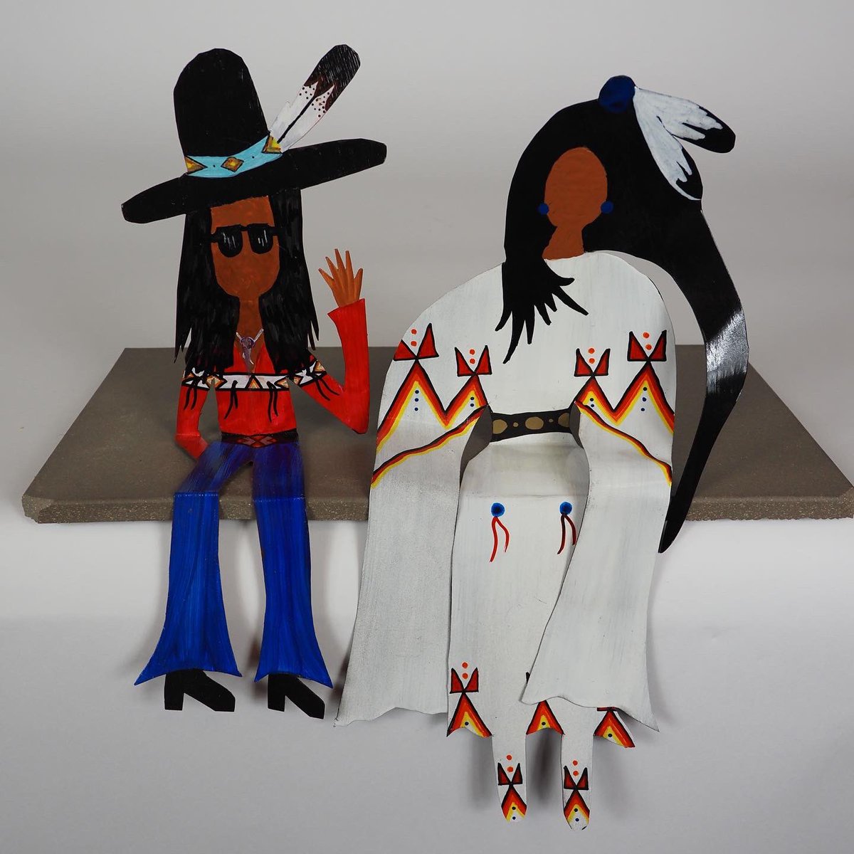 tworiversarts's tweet image. Sharing what’s going at the gallery. We came across these wonderful #NativeCharacters by Joy Parton. Titled, “Natives on the Shelf” series of dolls. Ms.Parton helping with the NYE #Powwow at the Indian Center while they were on display in the gallery. #Indigenouscollections