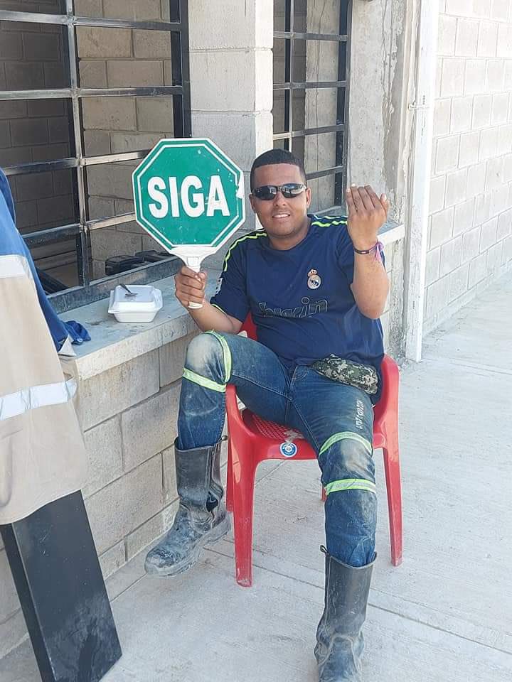 jaimesierradi's tweet photo. Cuando me escriben //// pero es pa un chisme https://t.co/erLzKlxMpi